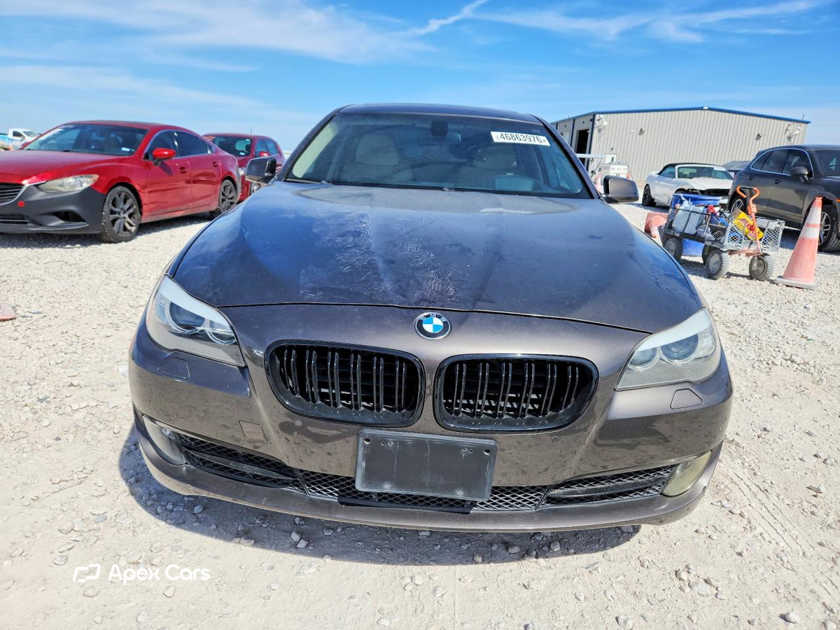 BMW Series 5 2011