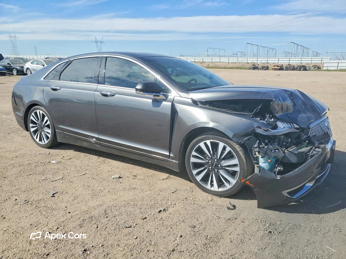 Lincoln MKZ 2020