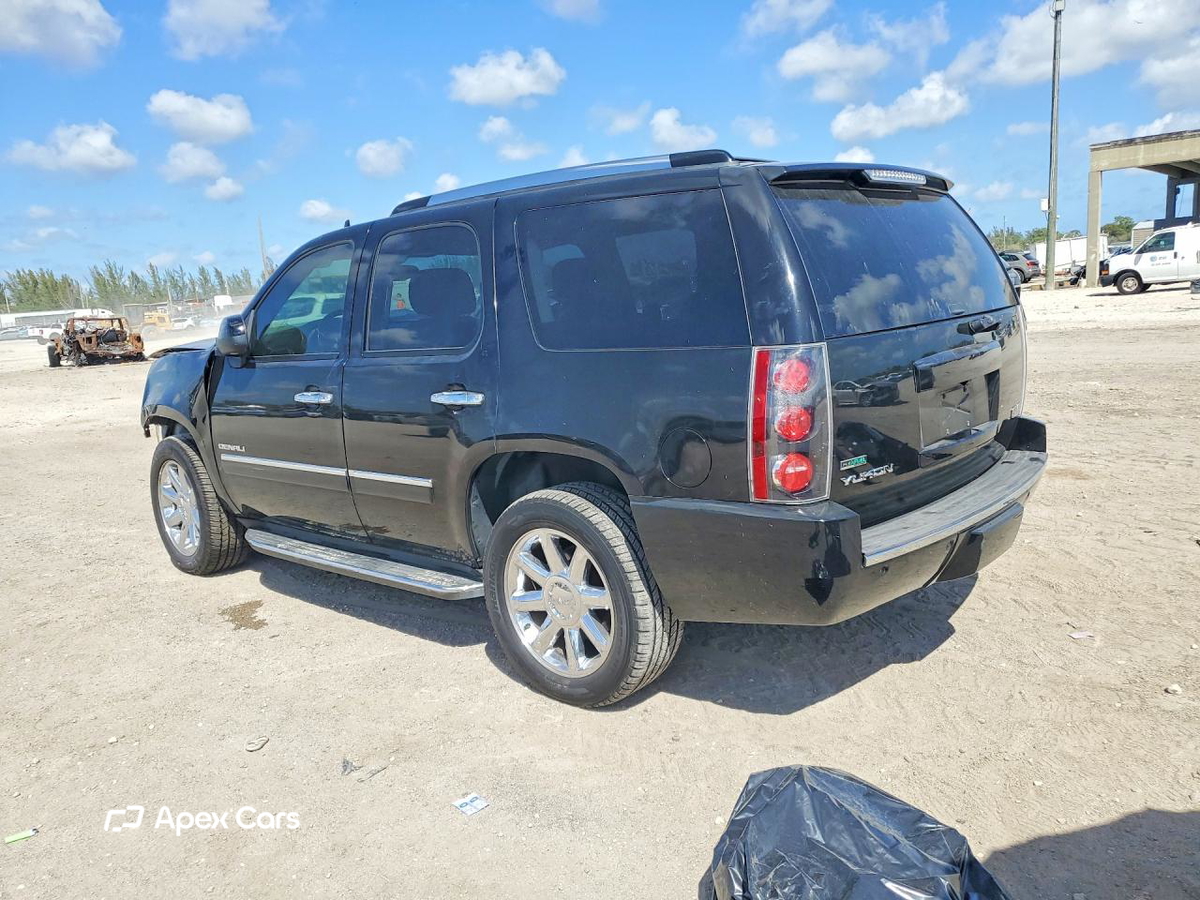 GMC Yukon 2010