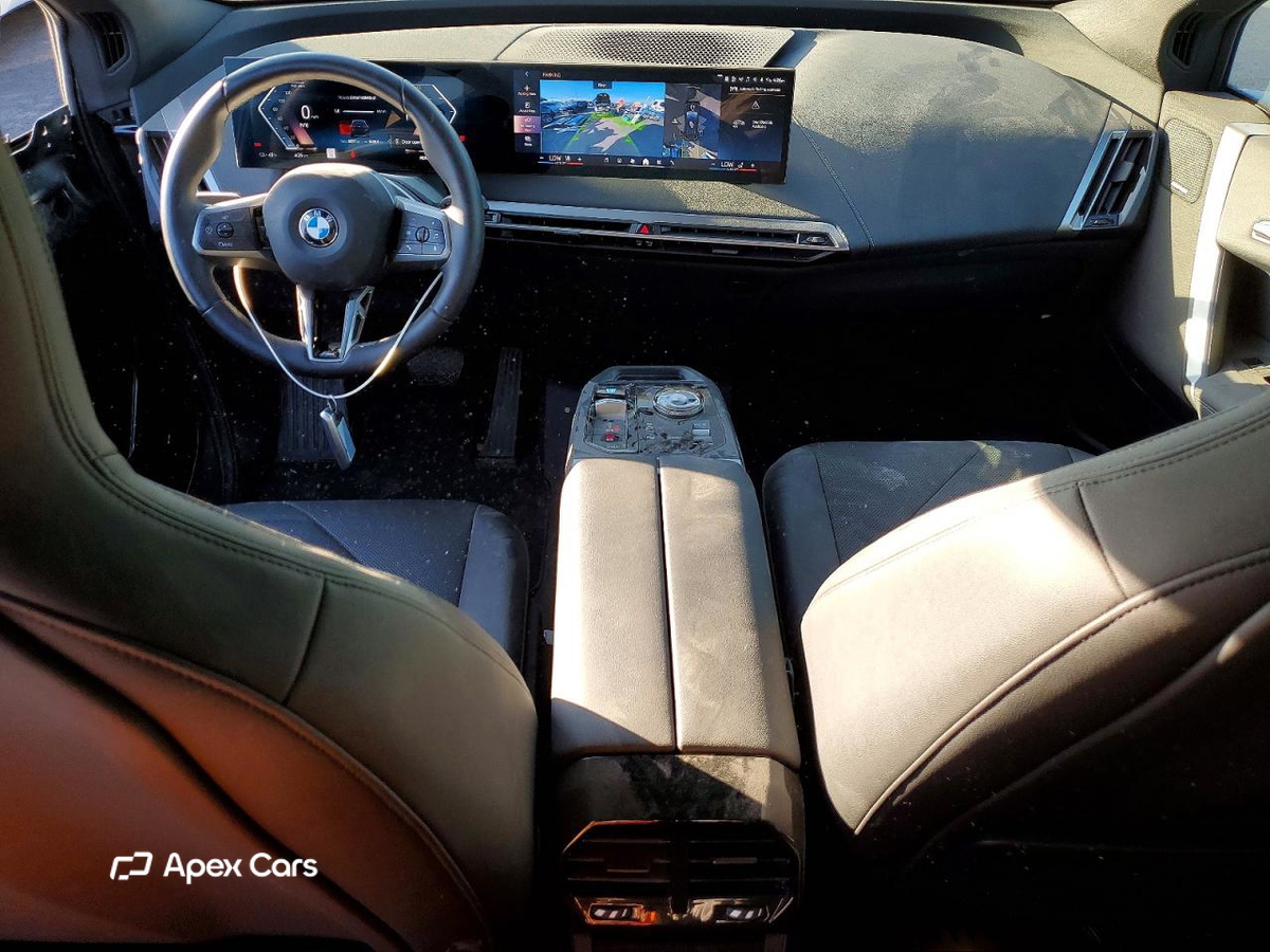 BMW iX 2025