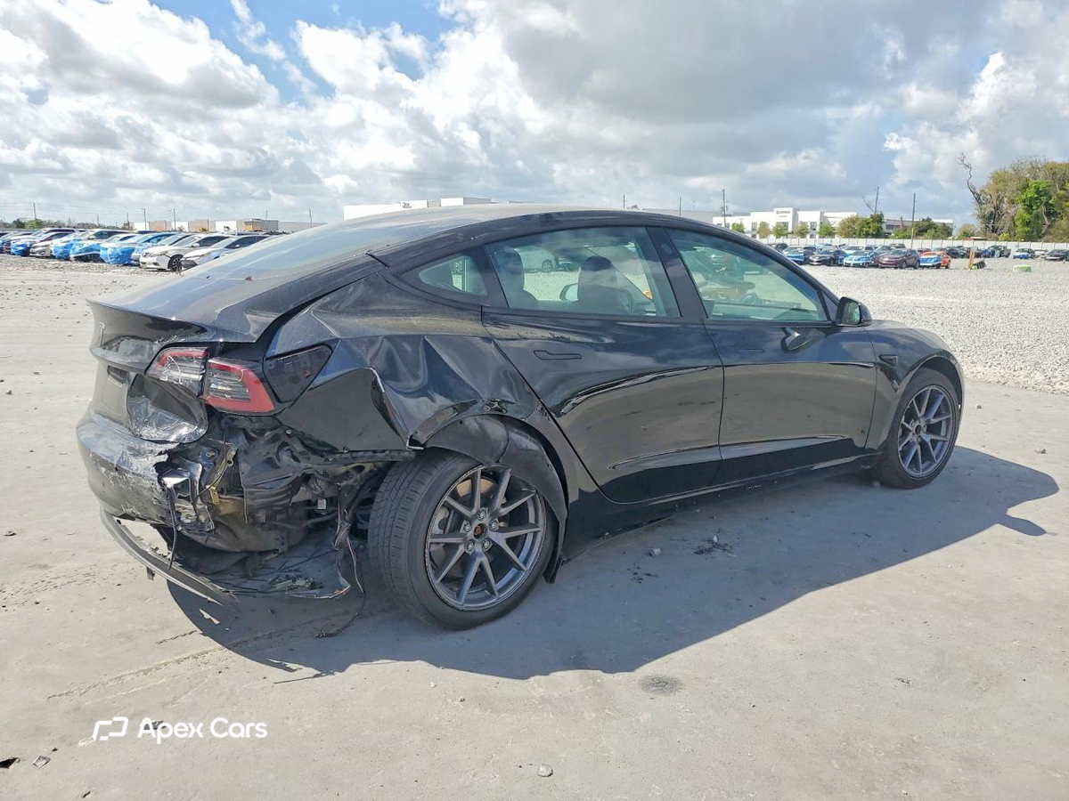 Tesla Model 3 2022