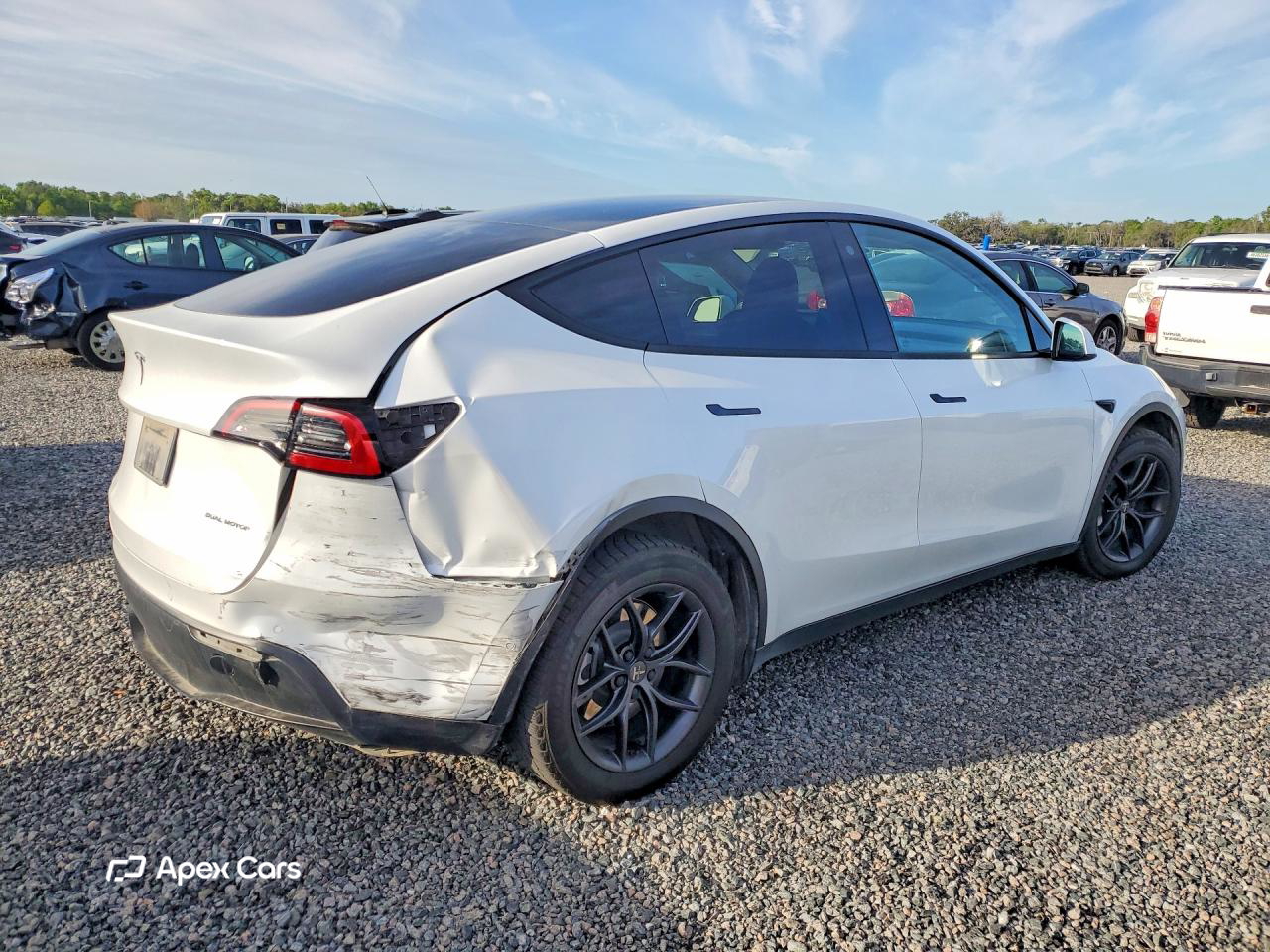 Tesla Model Y 2022