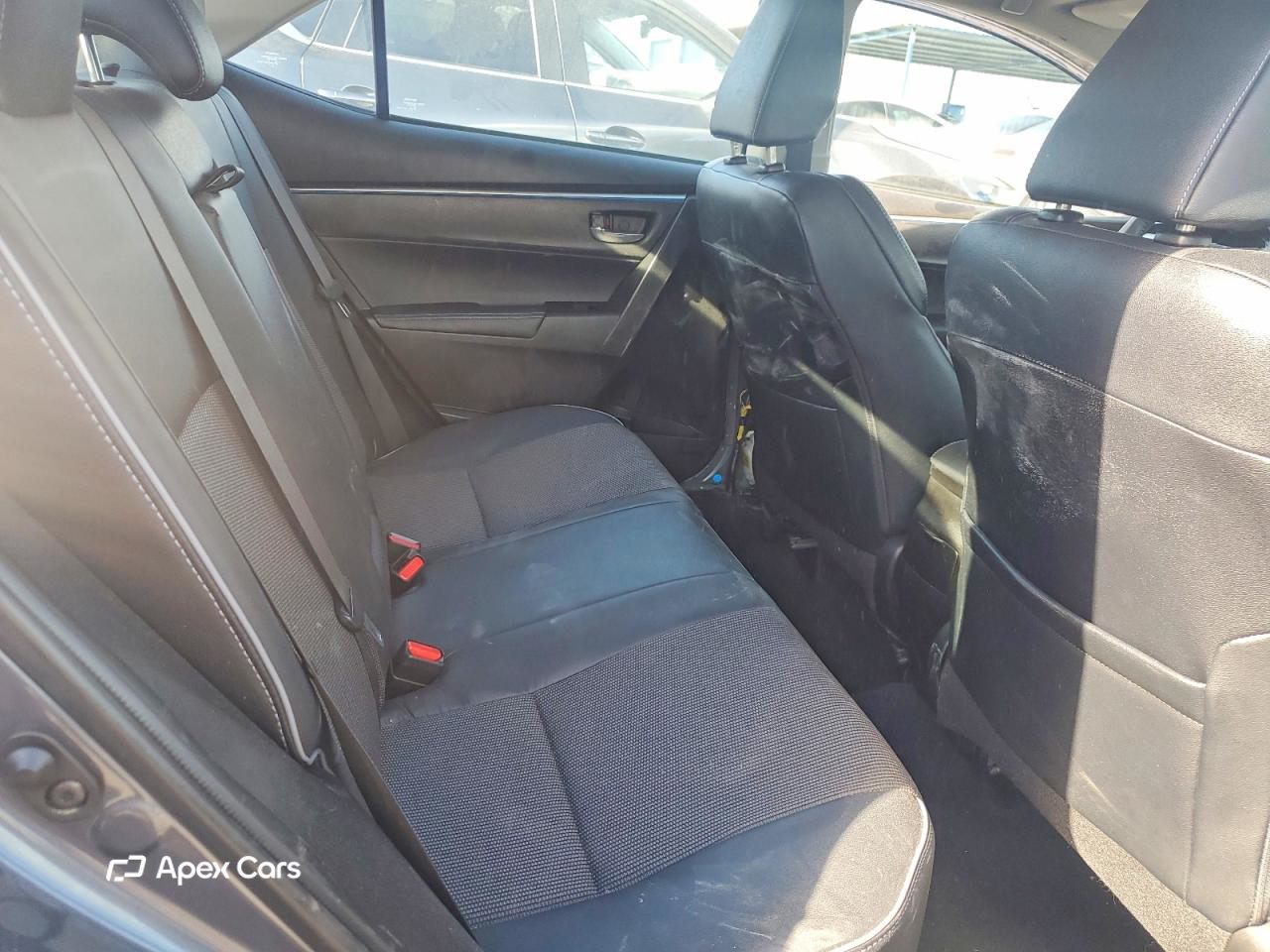 Toyota Corolla 2015