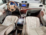 Toyota Sienna 2011