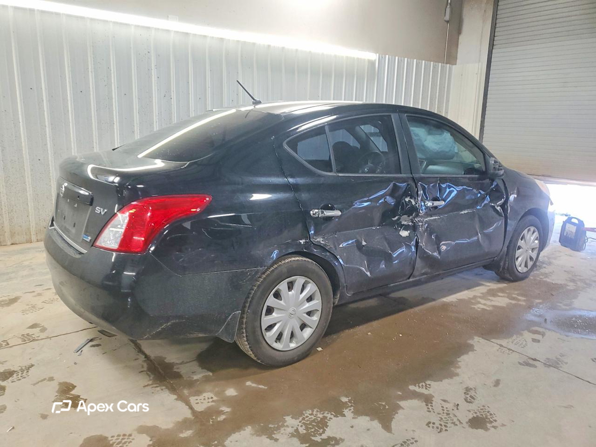 Nissan Versa 2012