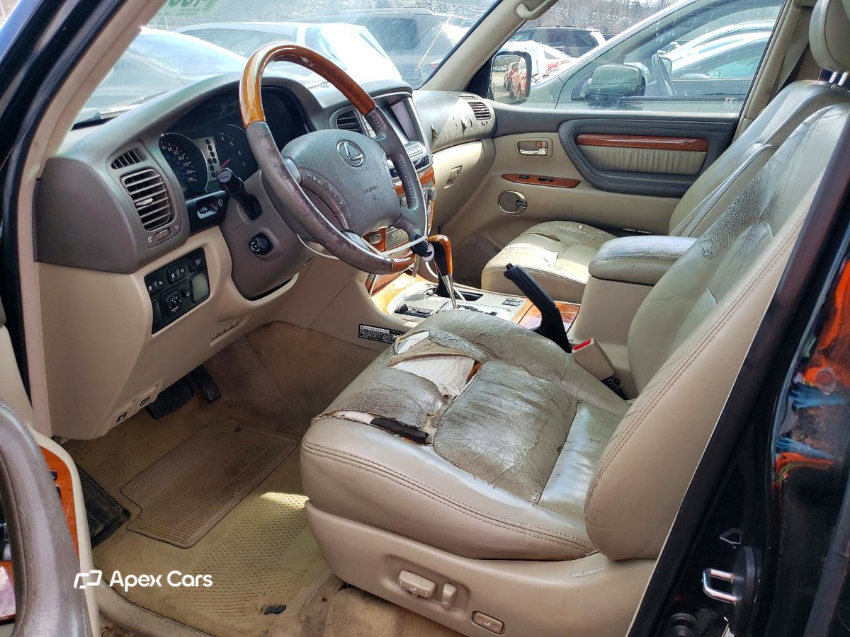 Lexus LX 2005