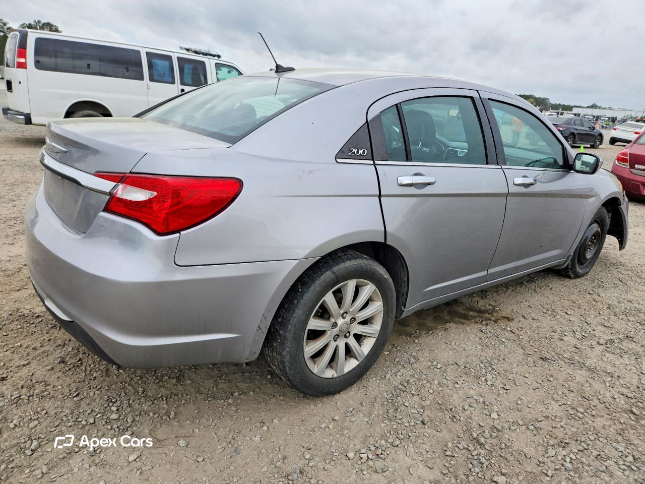 Chrysler 200 2013