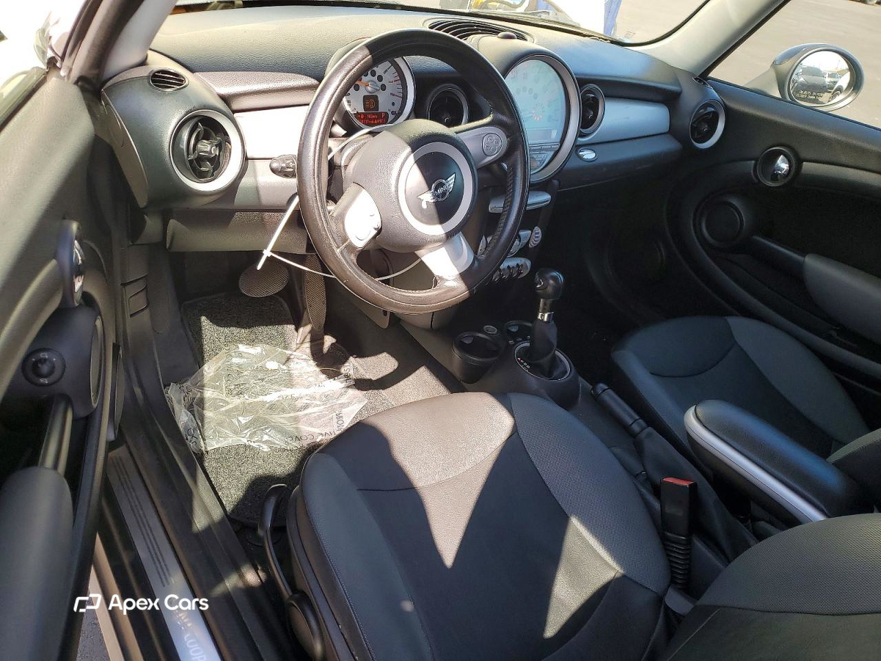 MINI Cooper 2010