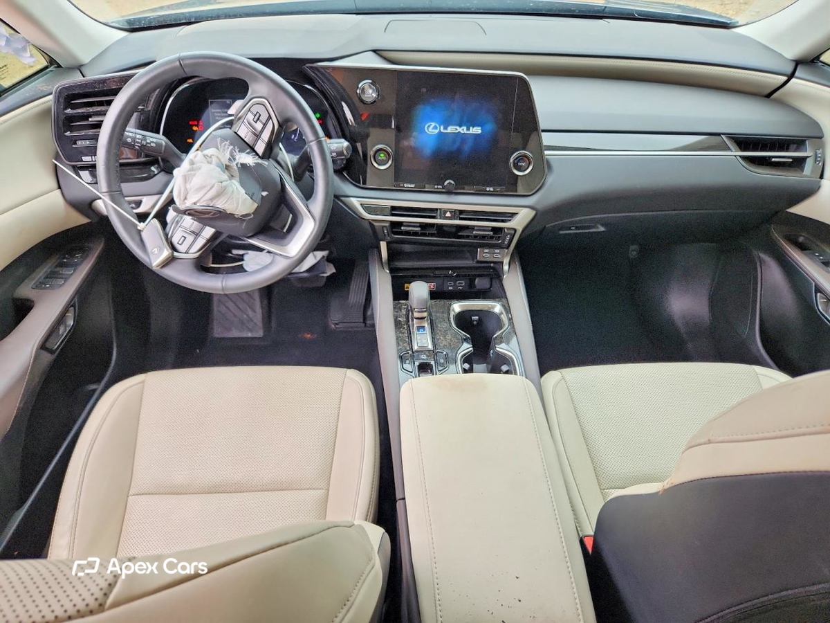 Lexus RX 2023