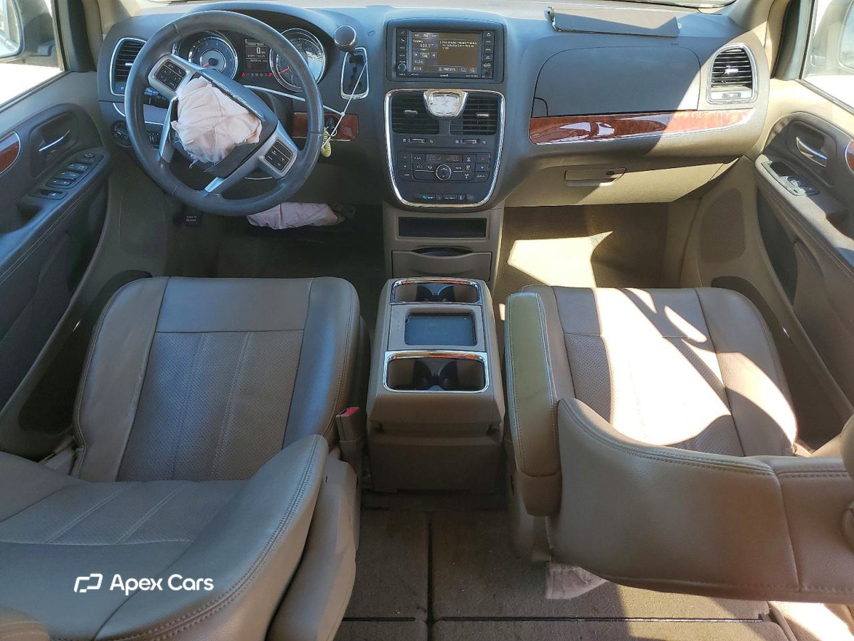 Chrysler Voyager 2013