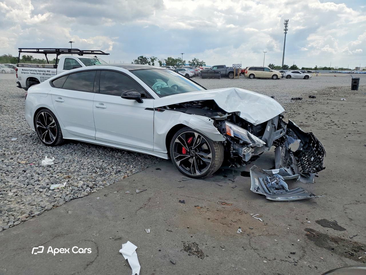 Audi RS5 2024