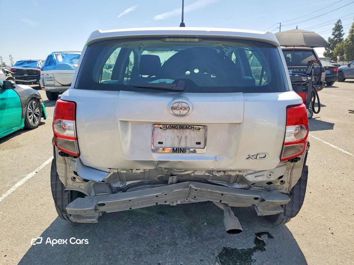Scion xD 2012