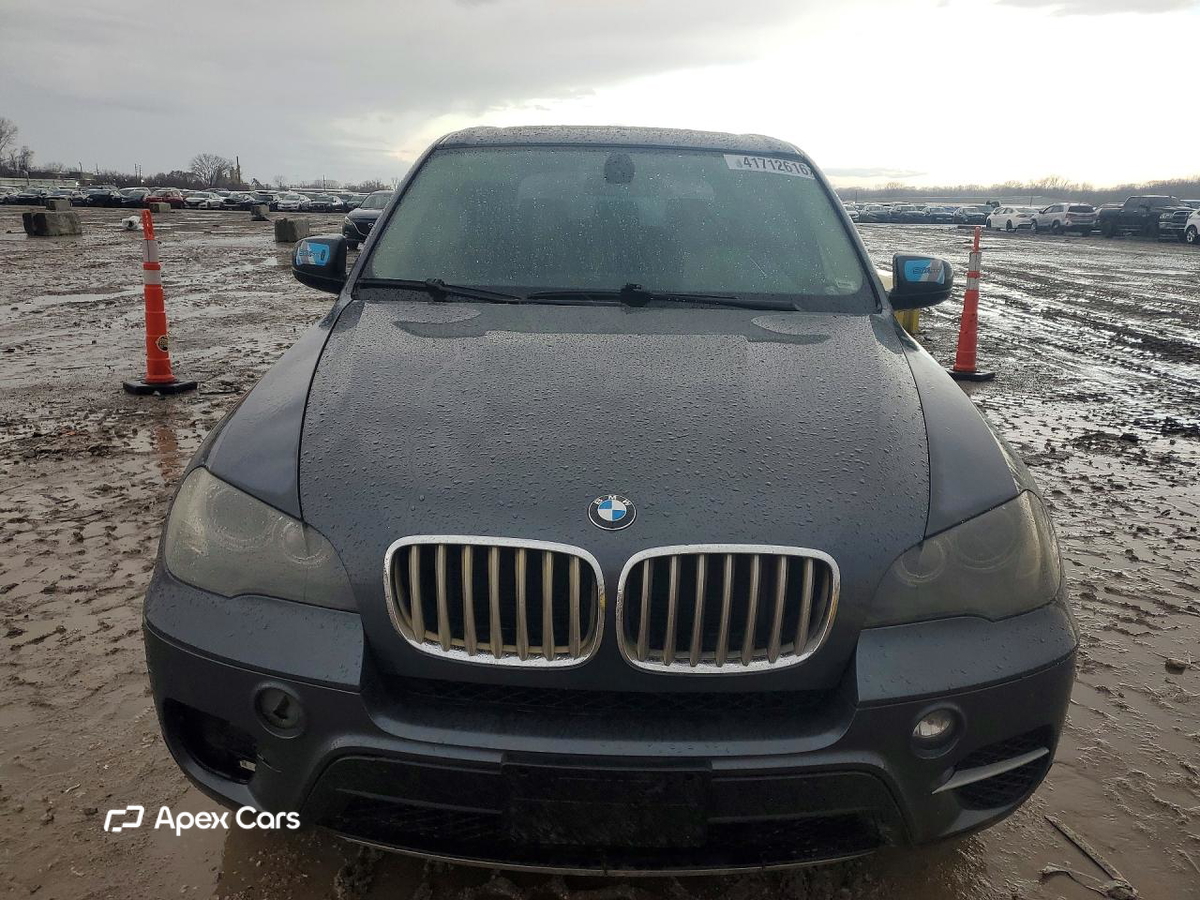 BMW X5 2011