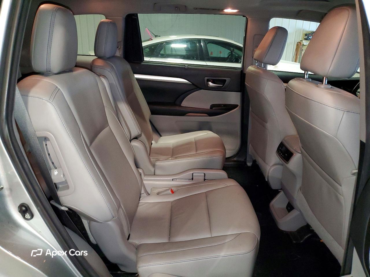 Toyota Highlander 2018