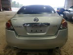 Nissan Altima 2010