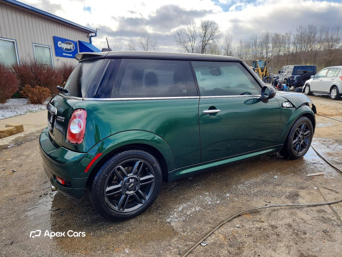 MINI Cooper 2011