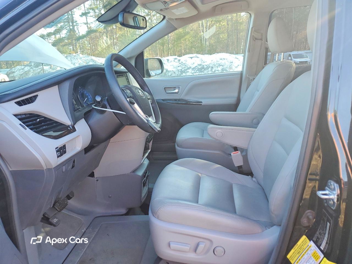 Toyota Sienna 2018