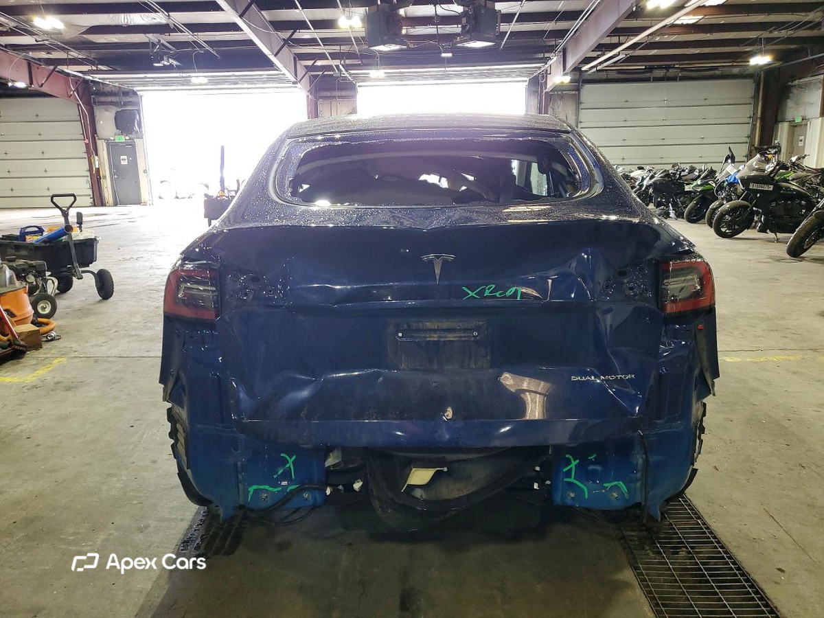 Tesla Model Y 2022