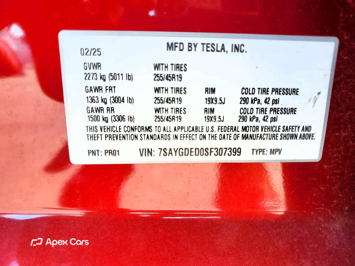 Tesla Model Y 2025