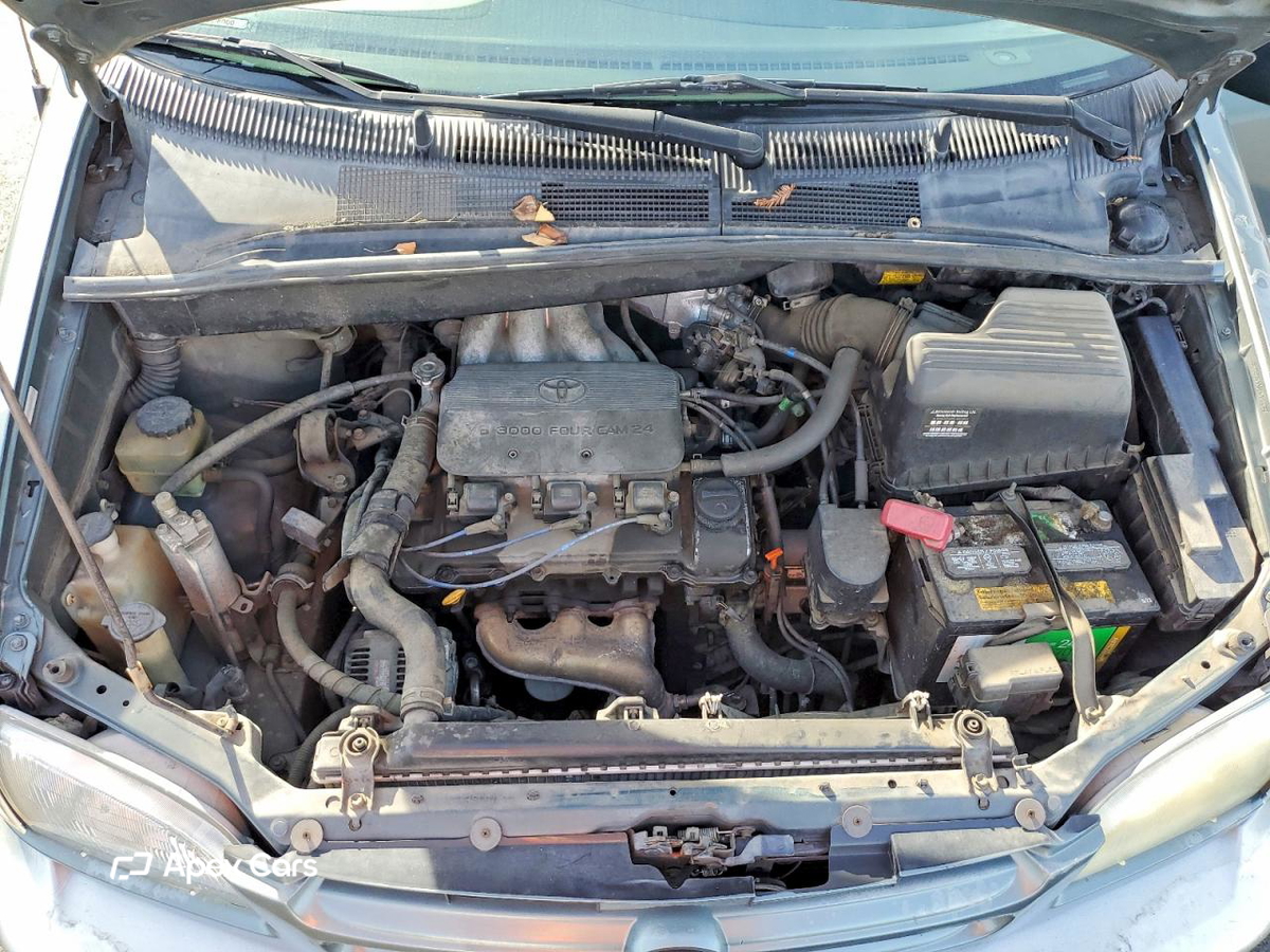 Toyota Sienna 2000
