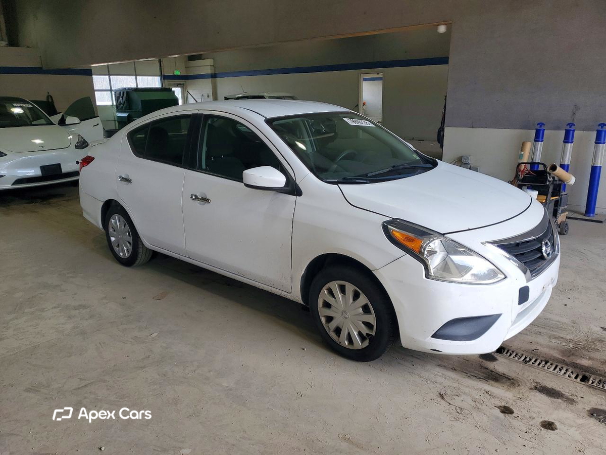 Nissan Versa 2019
