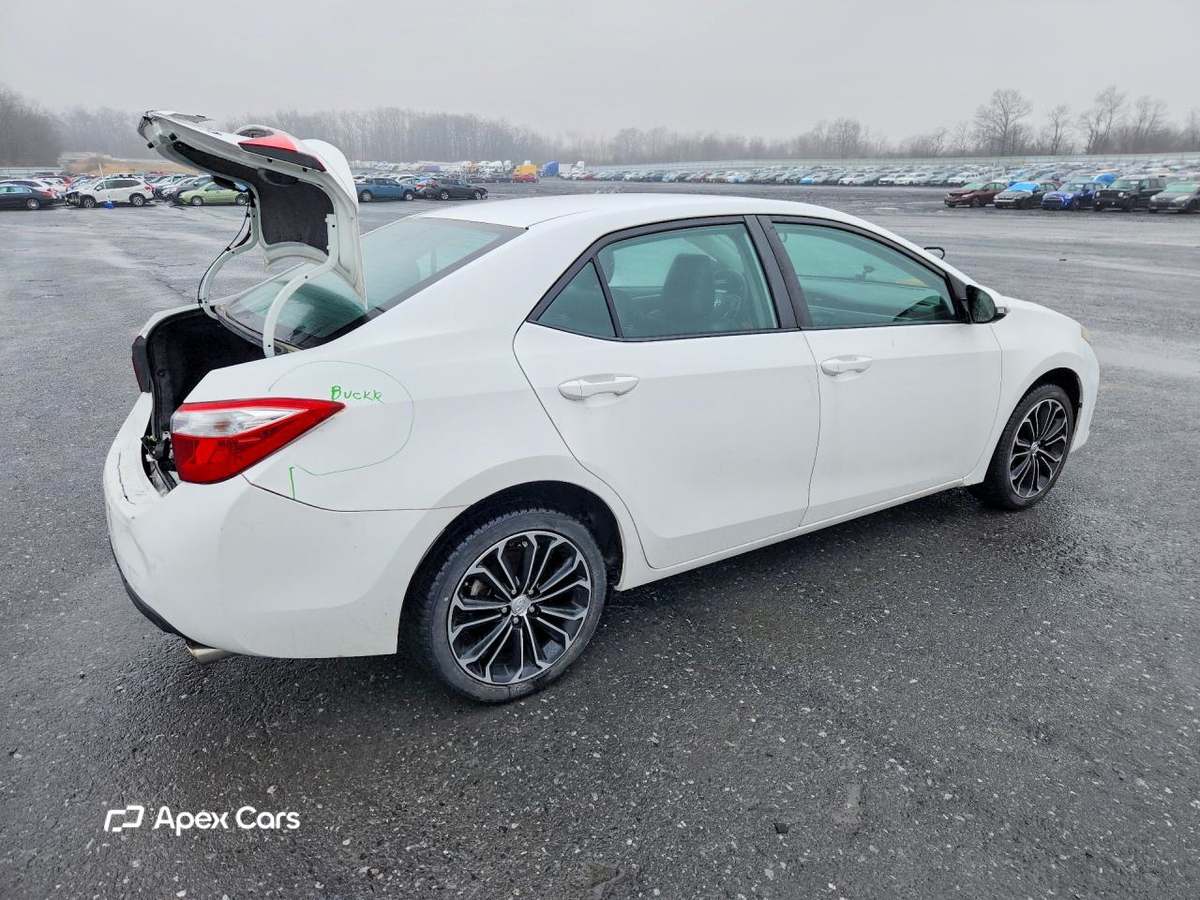 Toyota Corolla 2015