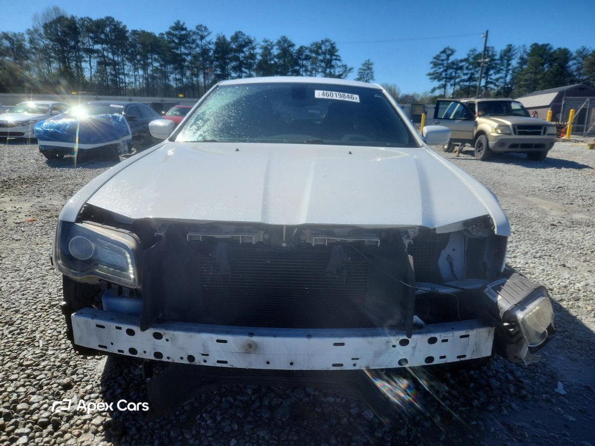 Chrysler 300 2019