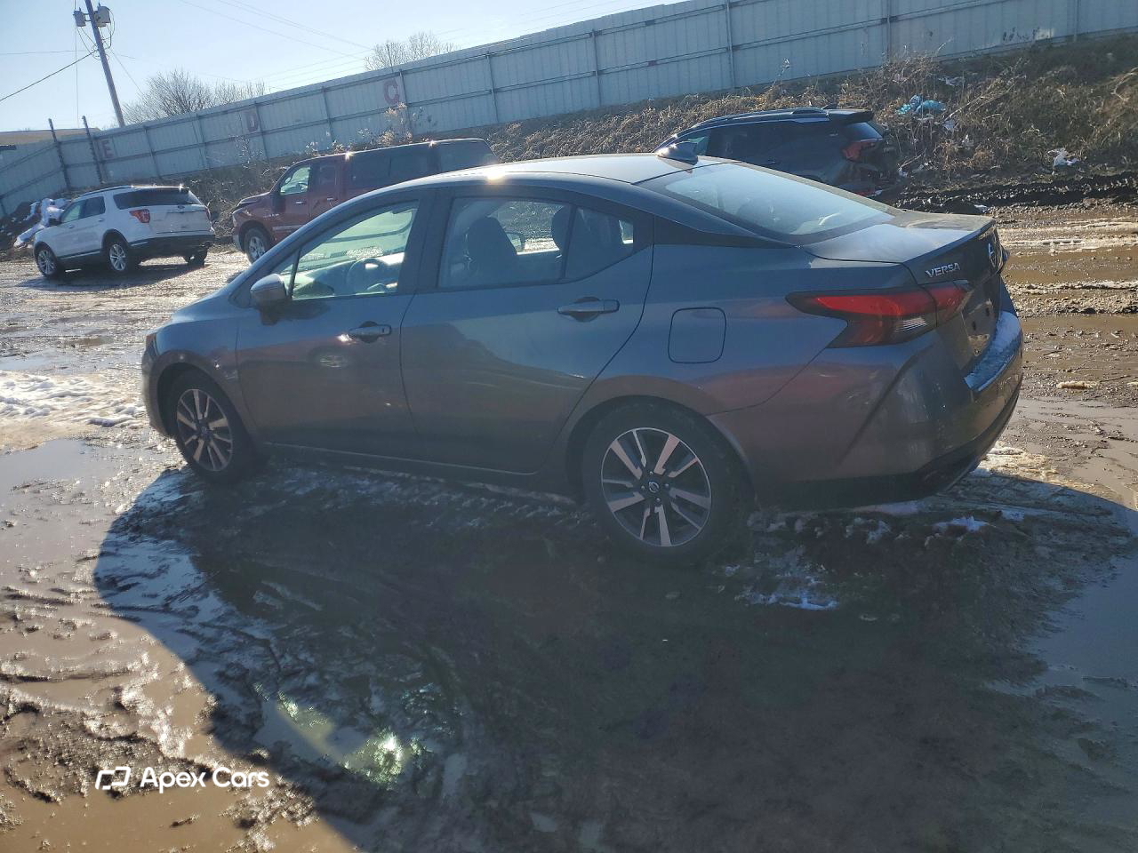 Nissan Versa 2021