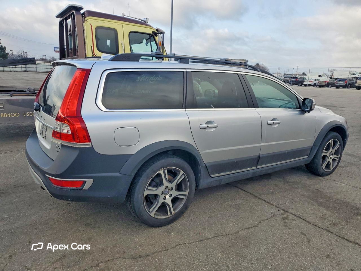 Volvo XC70 2015