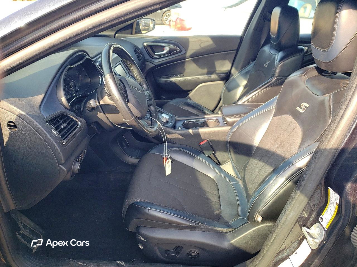 Chrysler 200 2016