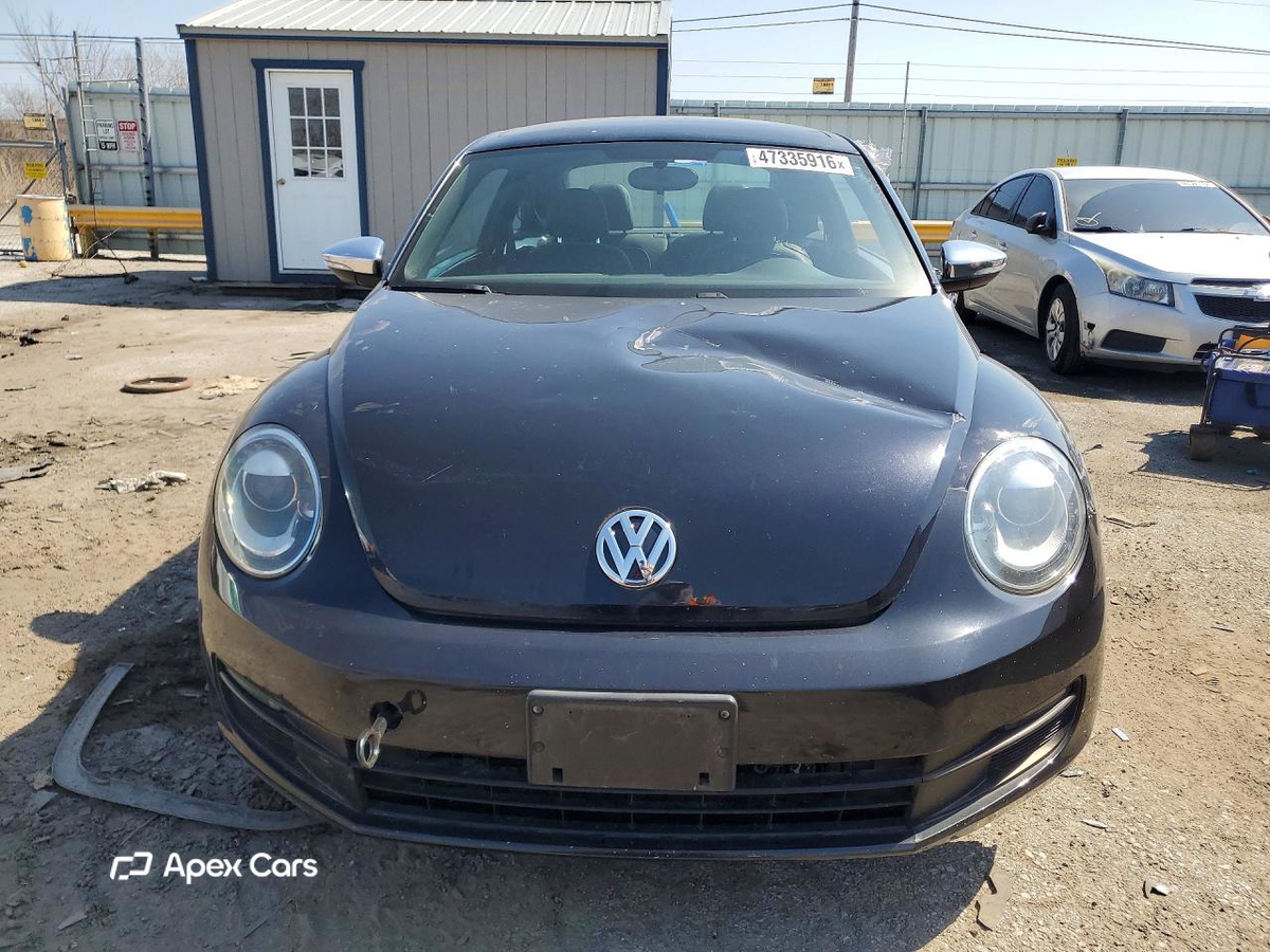 Volkswagen Beetle 2013