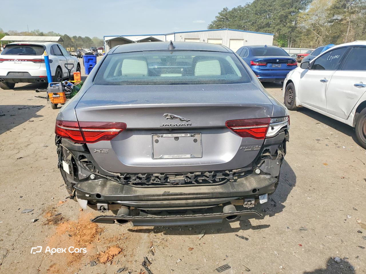 Jaguar XE 2020