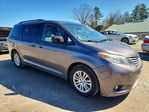 Toyota Sienna 2016