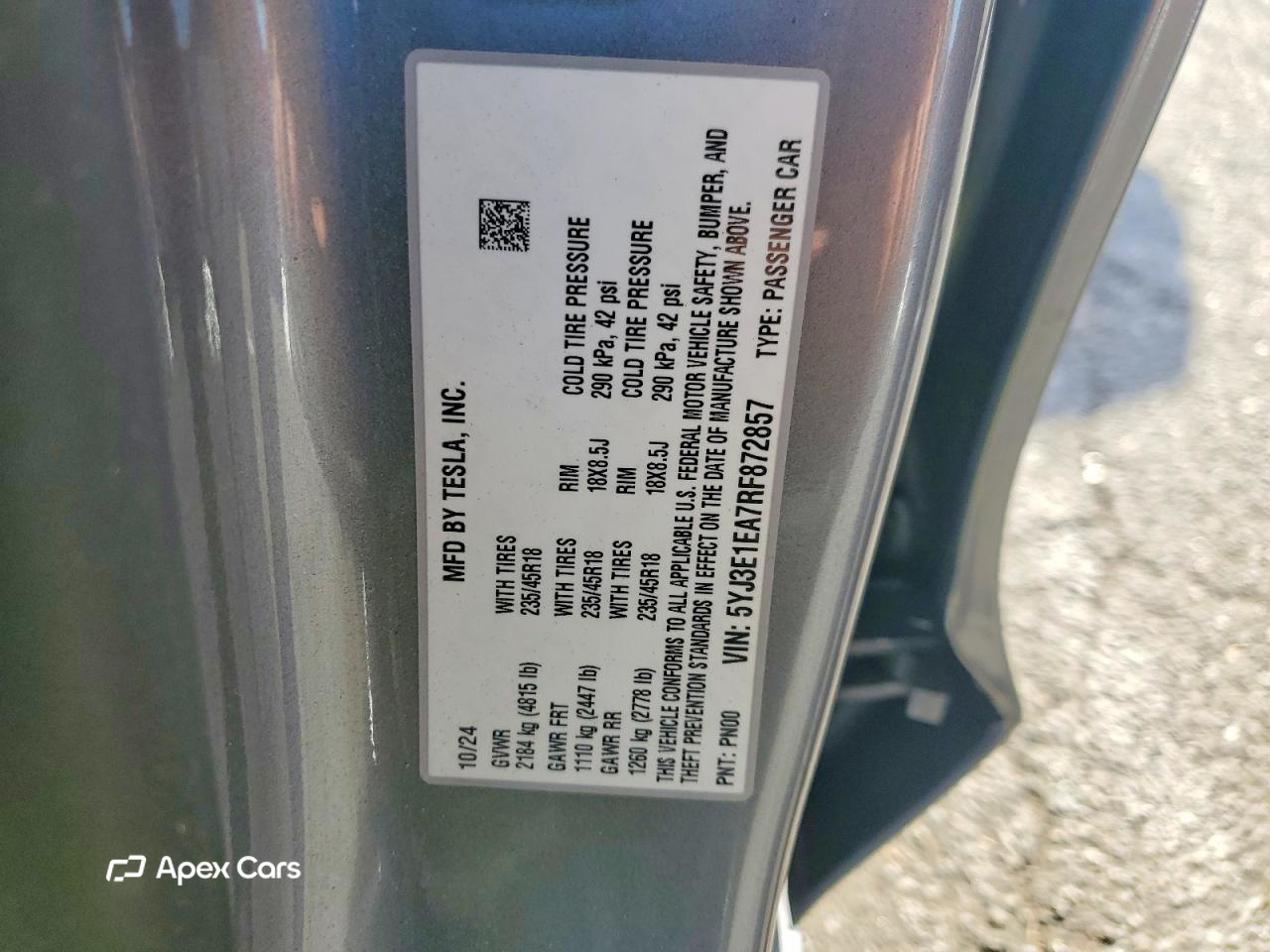 Tesla Model 3 2024