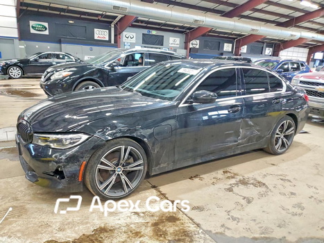 BMW Series 3 2021 - Zdjęcie 1 z 12