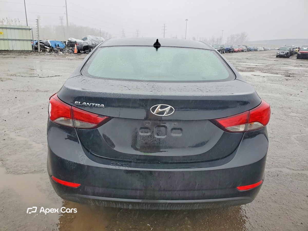 Hyundai Elantra 2016