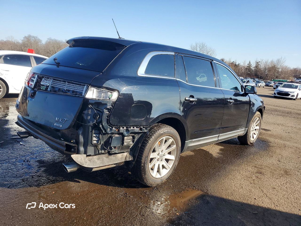 Lincoln MKT 2018