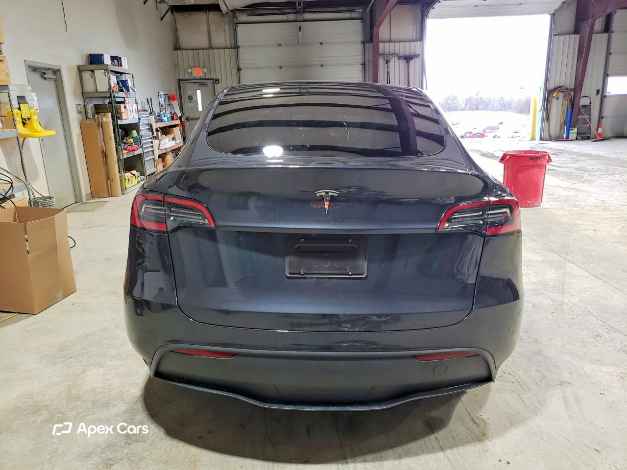 Tesla Model Y 2024