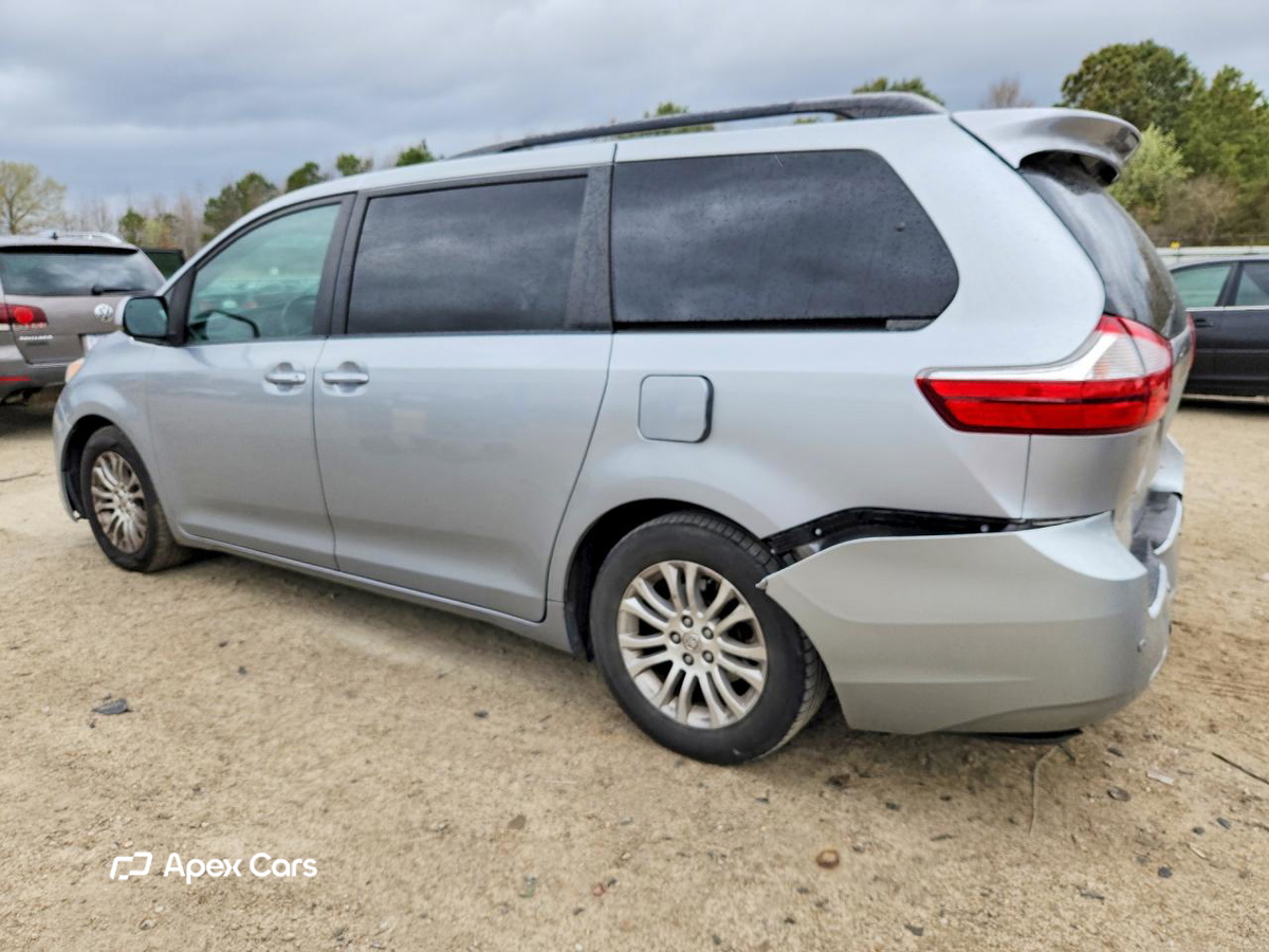Toyota Sienna 2015