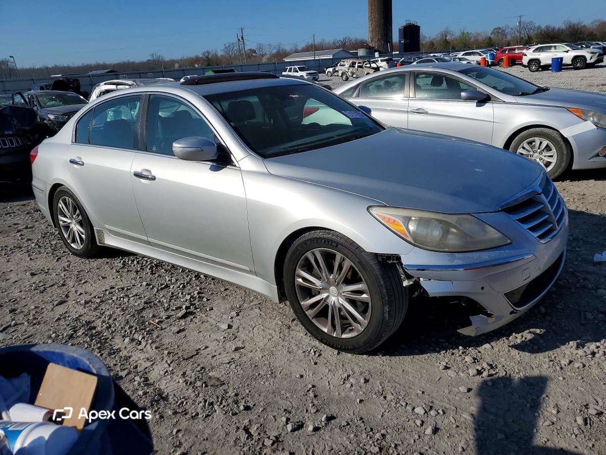 Hyundai Genesis 2013