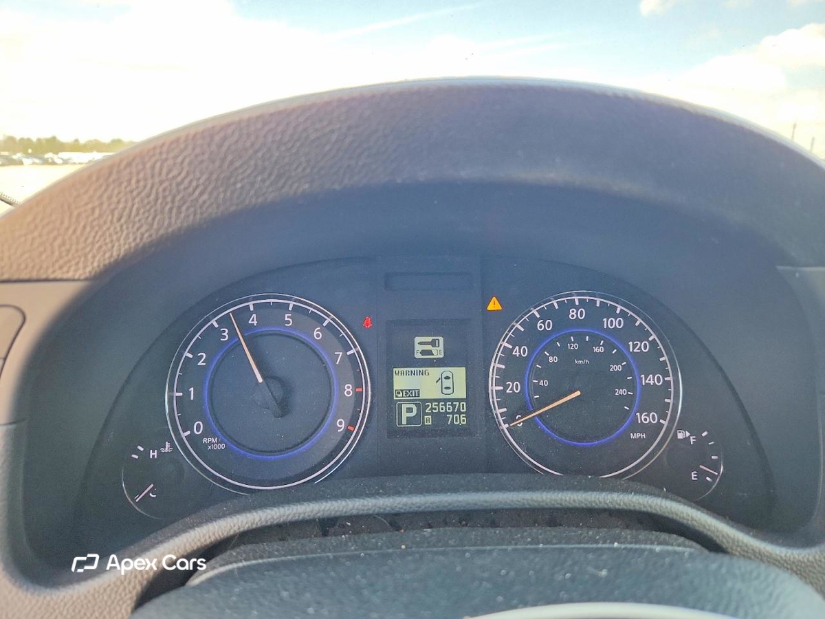 Infiniti G 2010