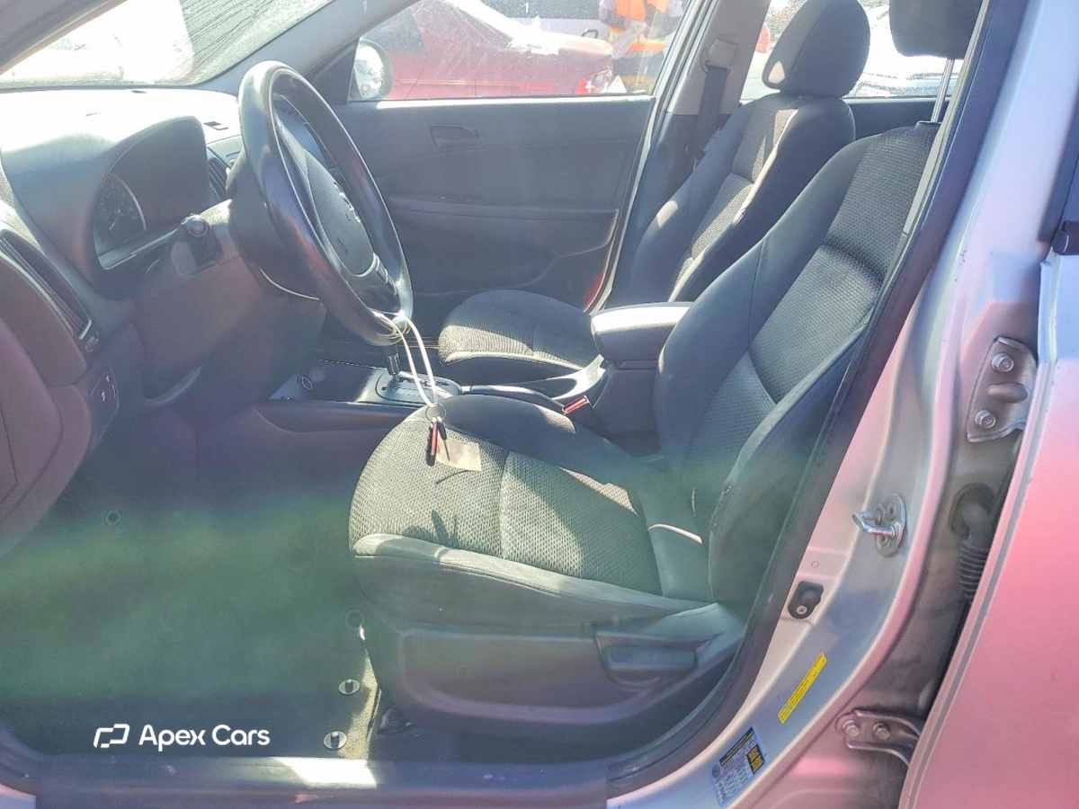 Hyundai Elantra 2011