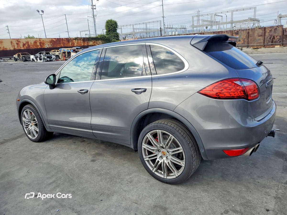 Porsche Cayenne 2011