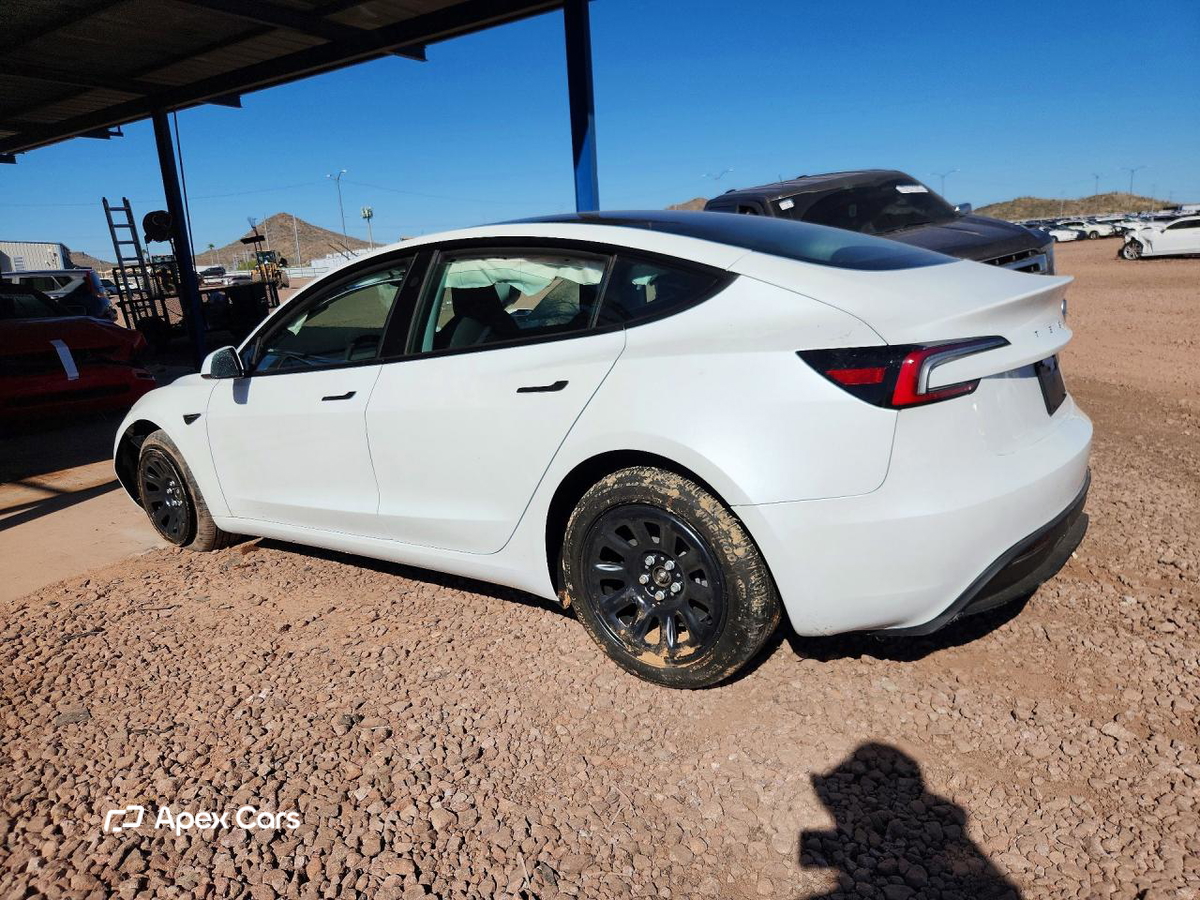 Tesla Model 3 2025