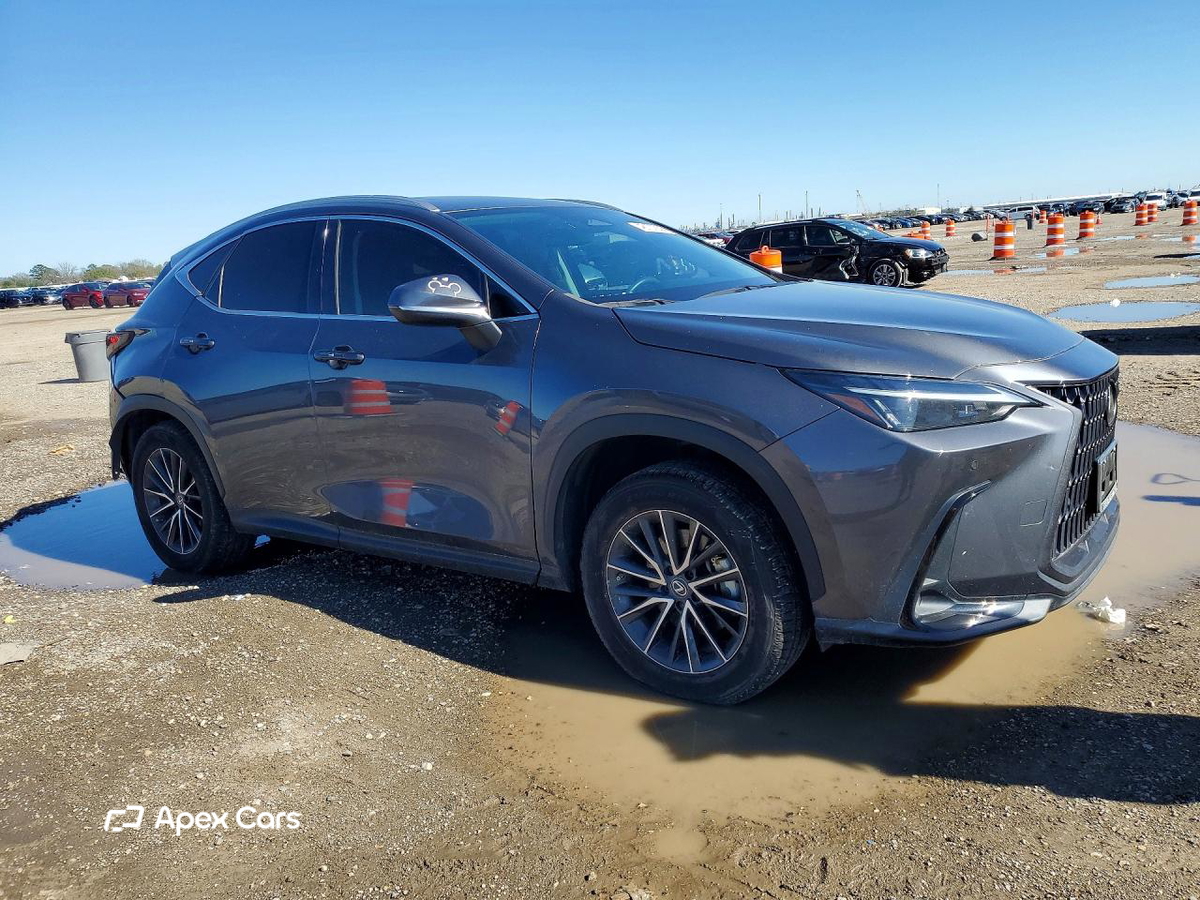 Lexus NX 2023