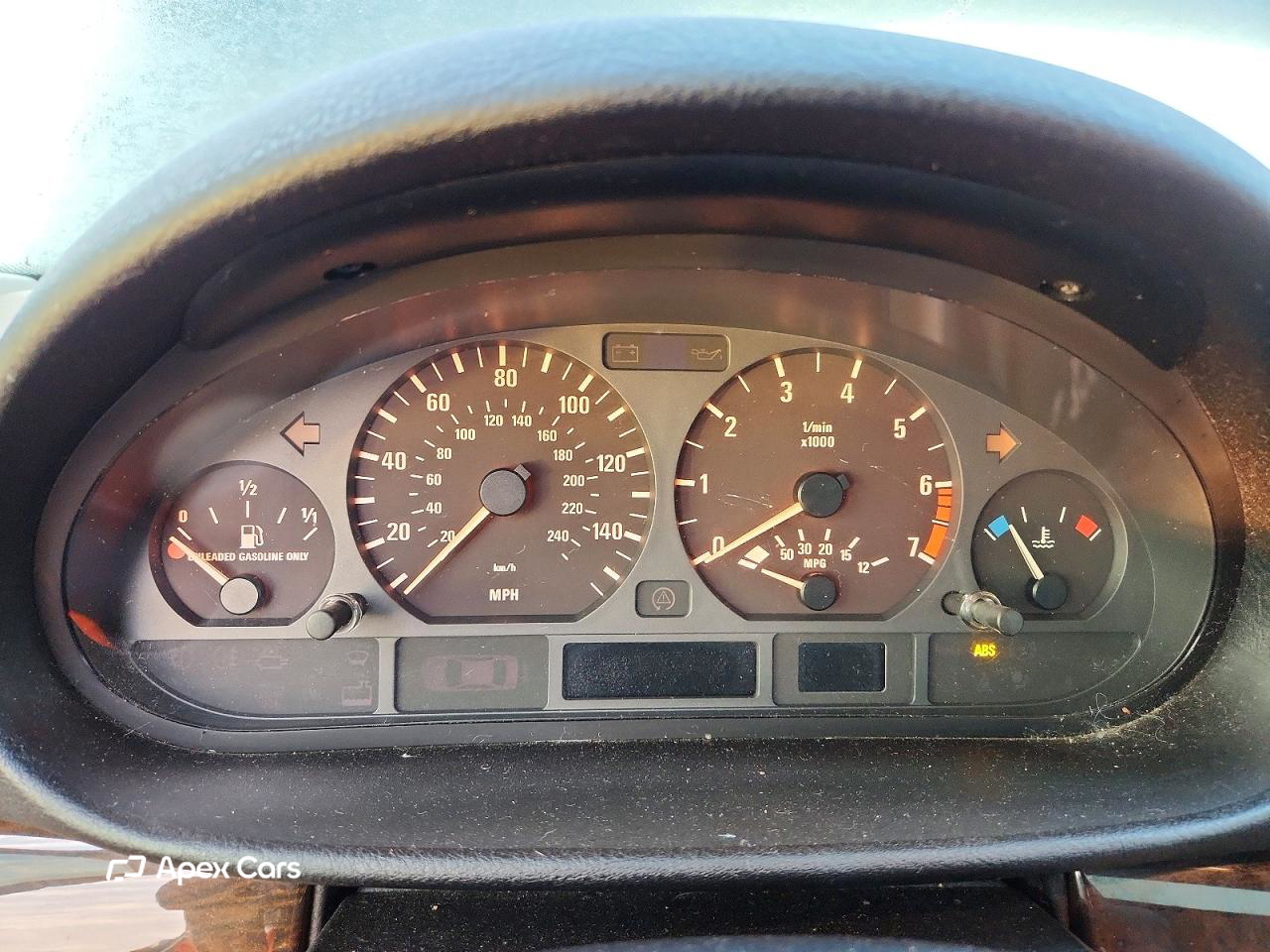 BMW Series 3 2000