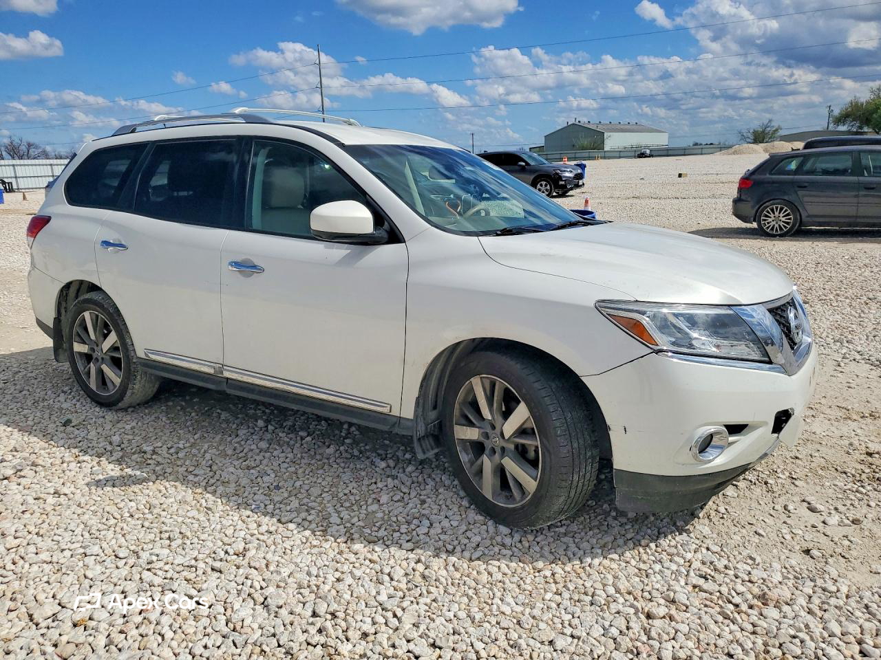 Nissan Pathfinder 2014