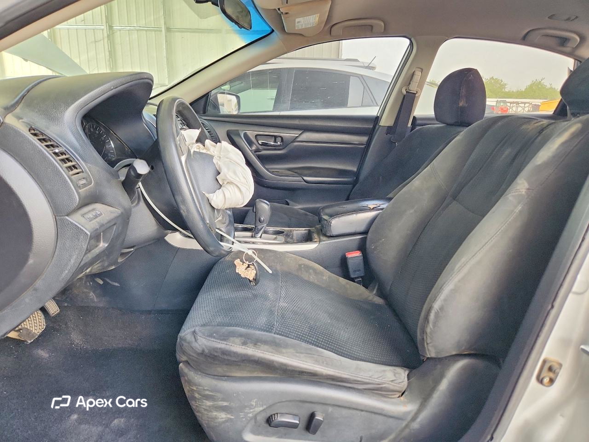 Nissan Altima 2015
