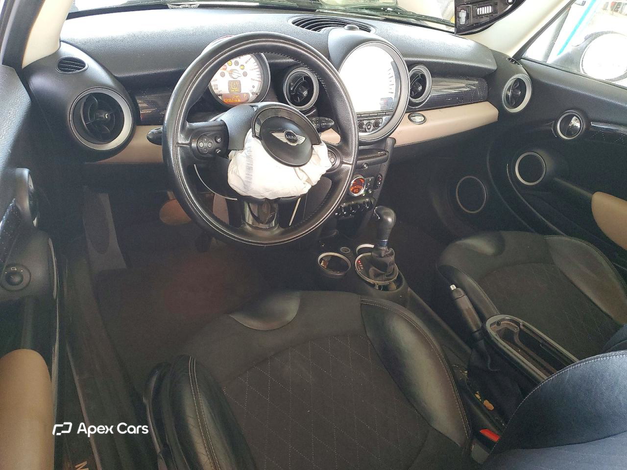 MINI Cooper 2012