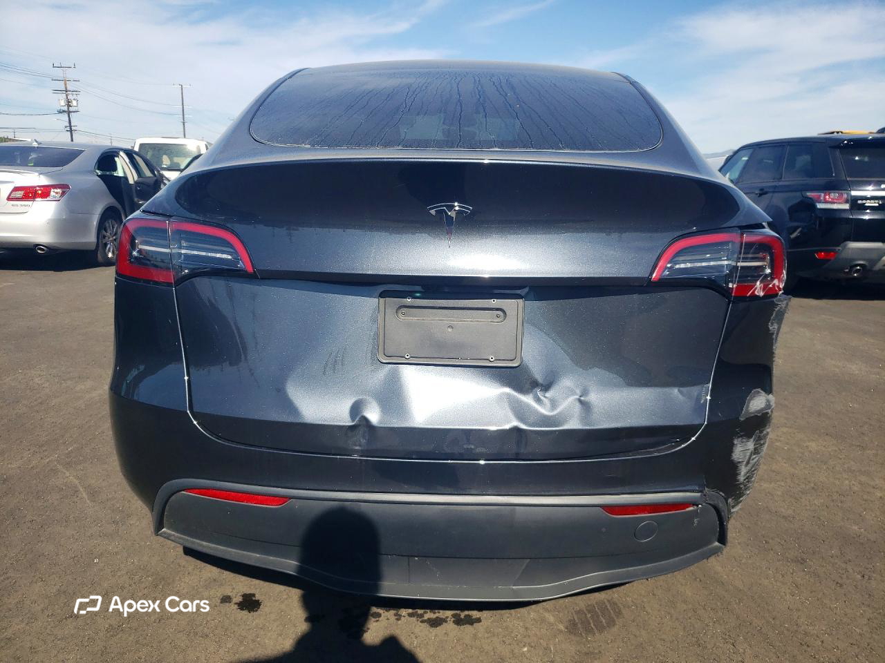Tesla Model Y 2024